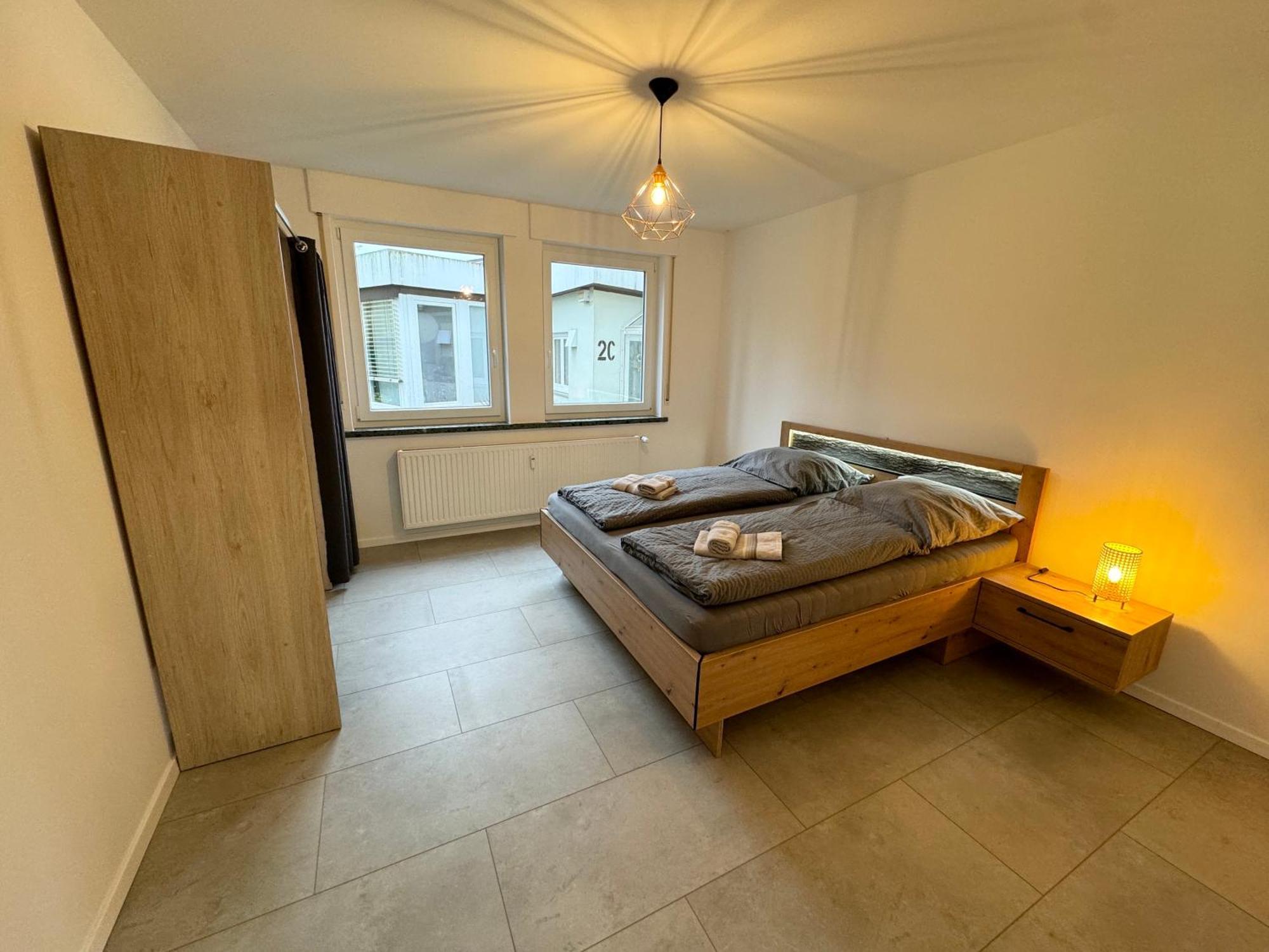 Ferienwohnung "Dream Suit" Im Coburger Wonderland Mit 100Qm, Eg Rechts, Parkplatz & Balkon Exterior foto